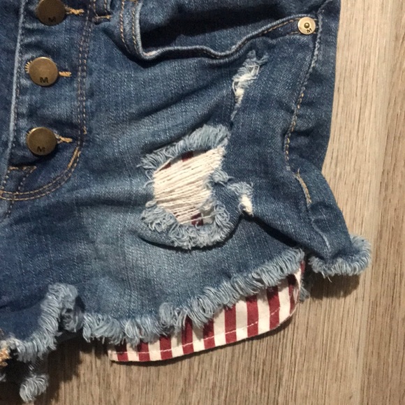 Mossimo Jean shorts - Picture 3 of 6